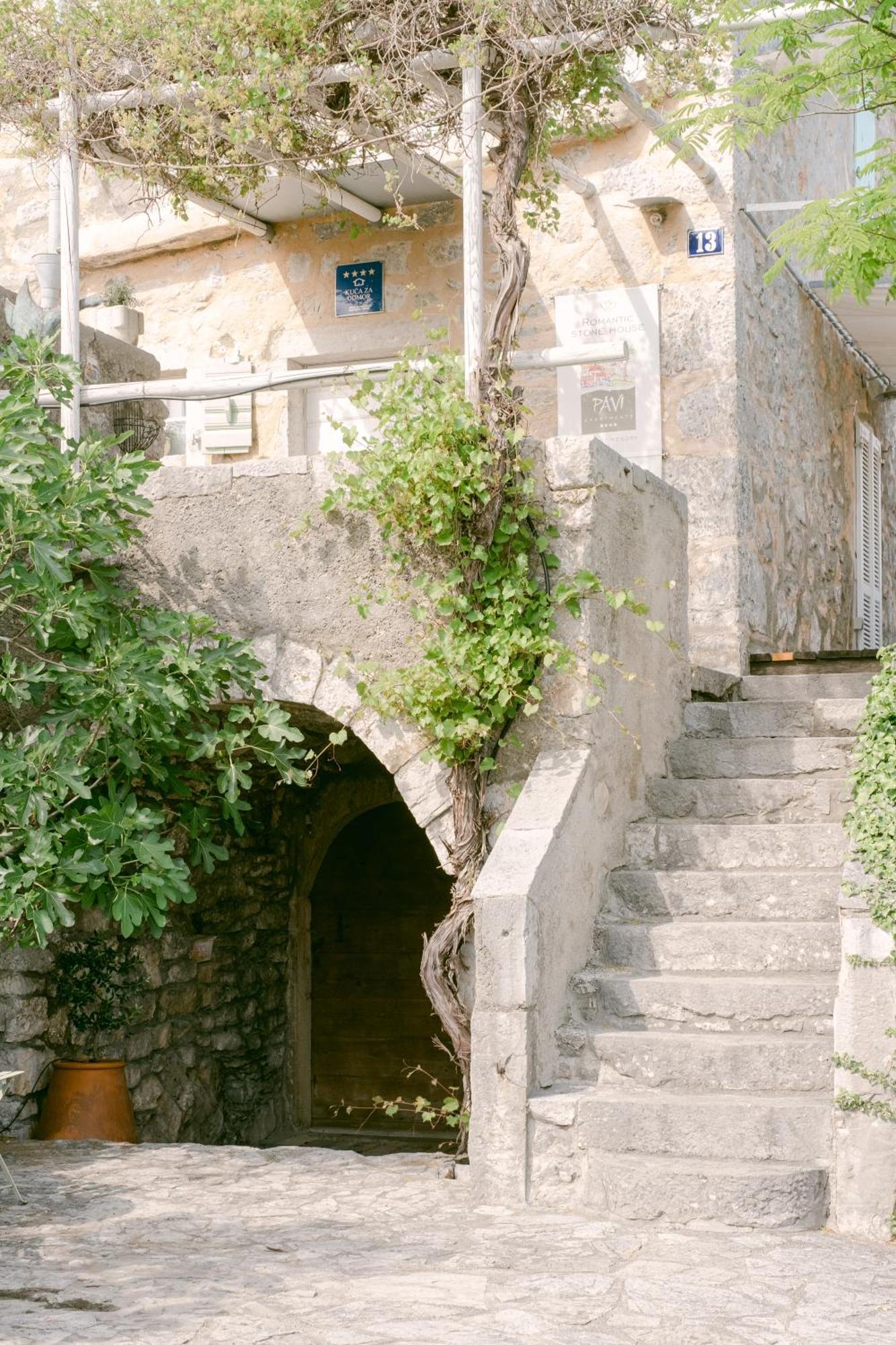 Pavi Apartments Romantic Stone House K13 Kornić Zewnętrze zdjęcie